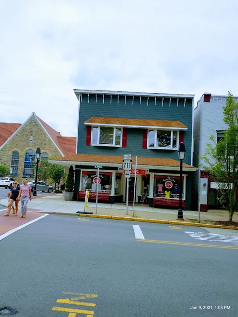 Ligonier Sweet Shop / Pathfinder Photo