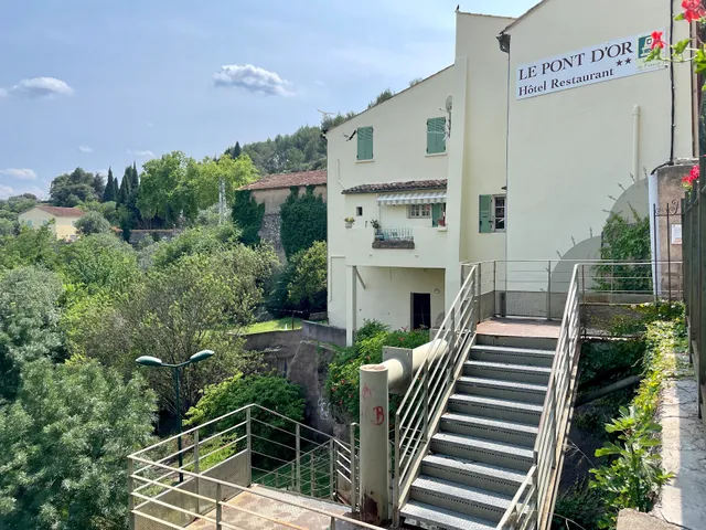 Logis Hôtel du Pont d'Or