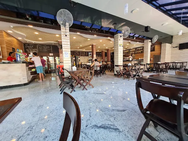 Moura Bar and Drinks