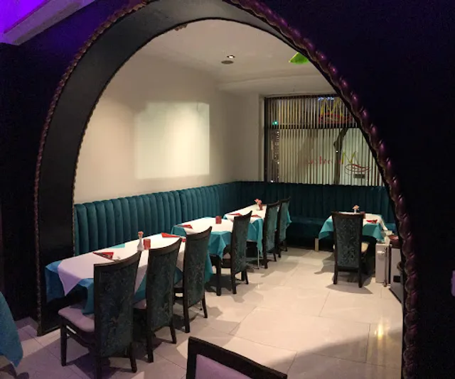 Mumtaz – British Curry House with Indian & Pakistani Soul