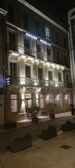 Square Hôtel - NIMES