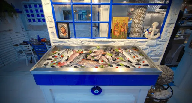 JARDIN PETROS - Little Italy