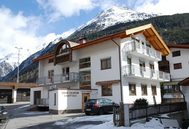 THE RESIDENCE by Regina