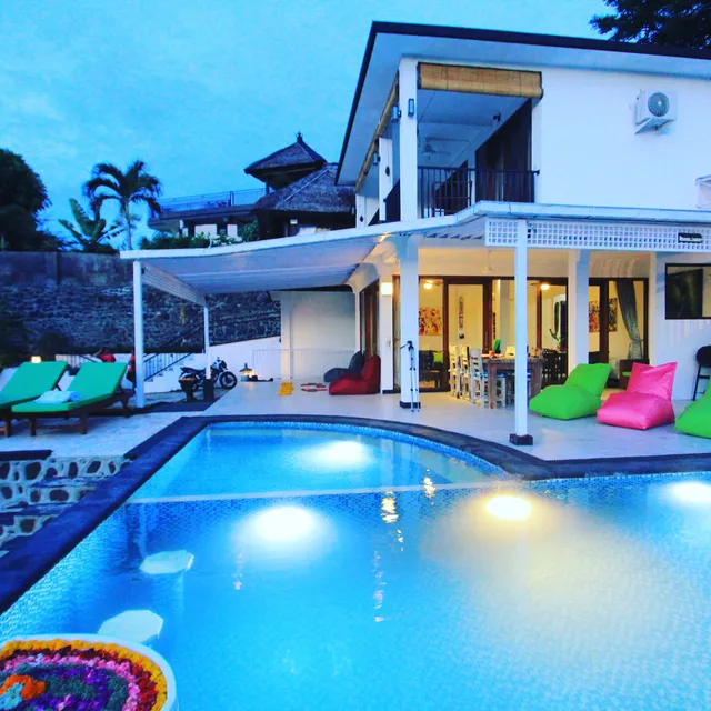 Rumah Senja Temukus Bali