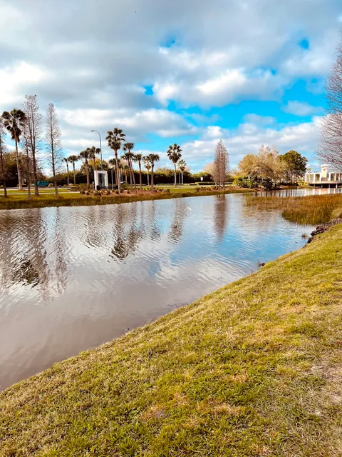 Brandon Parkway Trail