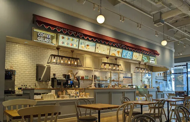 gelato pique cafe creperie Mitsui Outlet Park Kisarazu