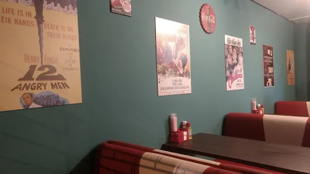 Old is Cool Burger Londrina