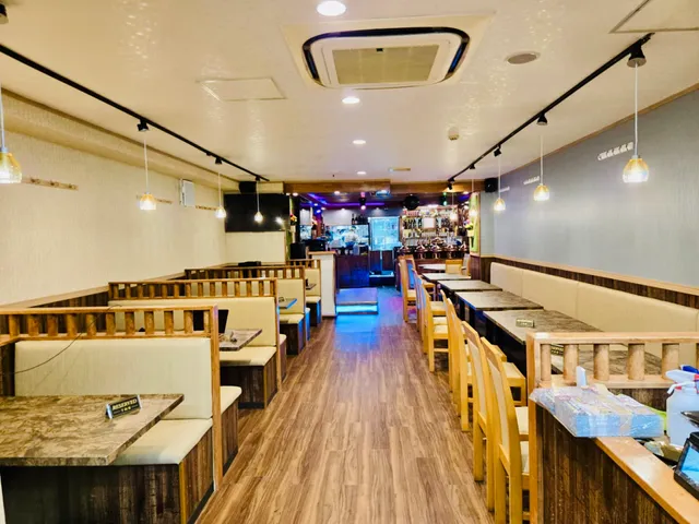 Sajha Kitchen / サザ・キッチン