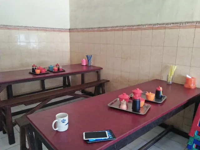 Bakso Solo JOLOTUNDO