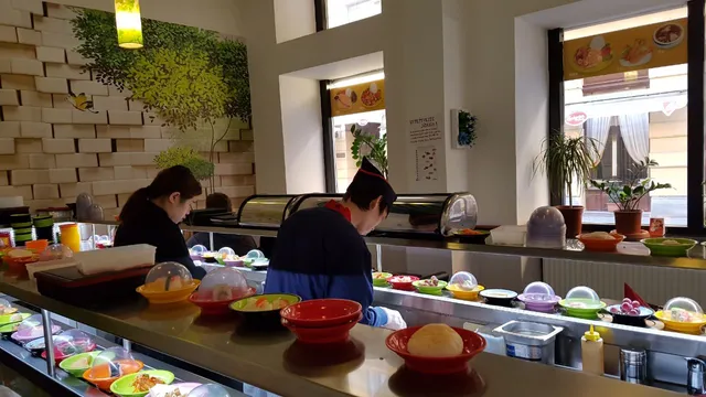 Taiwan Bento - Running sushi