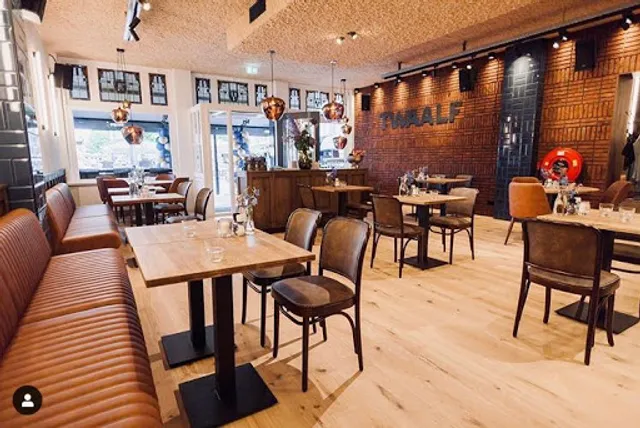 Restaurant & Bar Twaalf