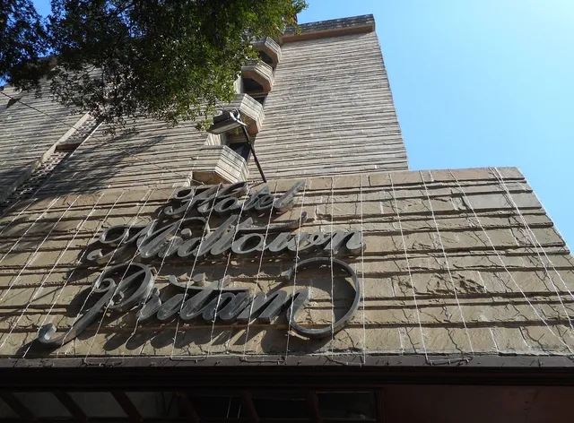 Hotel Midtown Pritam