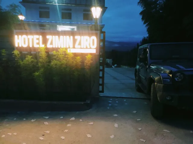 Hotel Zimiñ Ziro