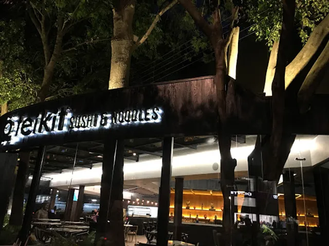 Teikit Sushi & Noodles