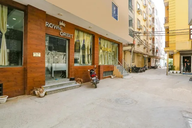 FabExpress Royal Orbit