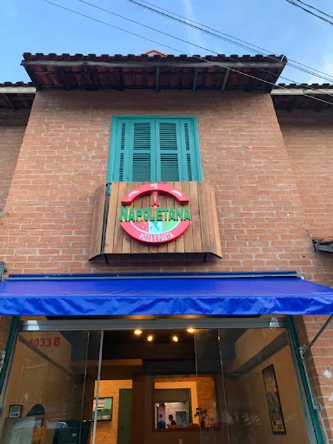 A Napoletana Pizzeria