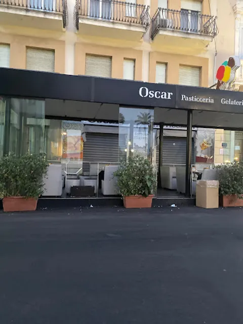 Oscar Bar