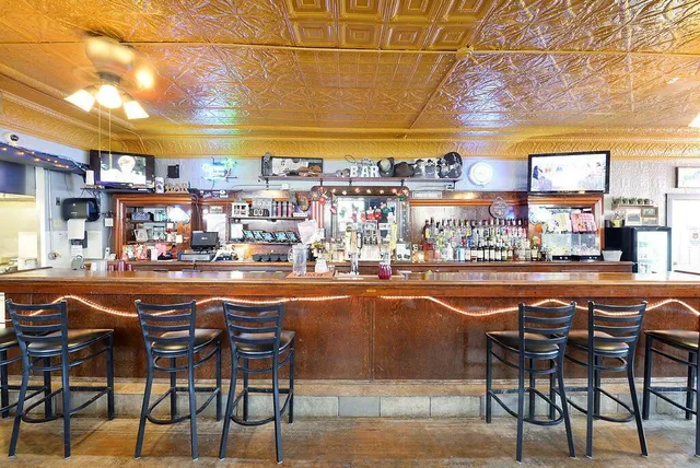 Twisted Sisters at Pub 21