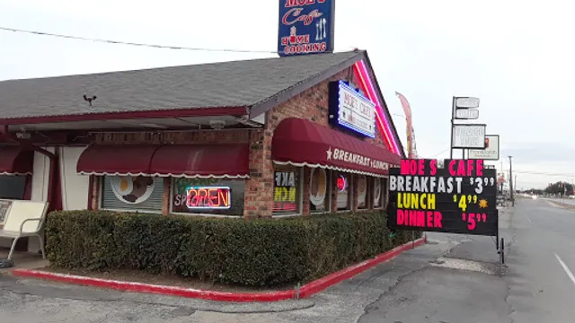 Moe's Cafe