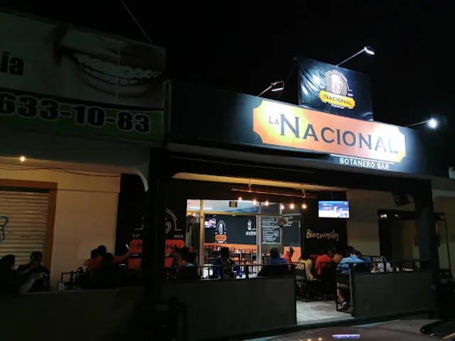 La Nacional Botanero Bar