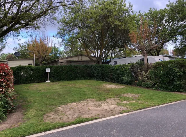 Mornington Gardens Holiday Village