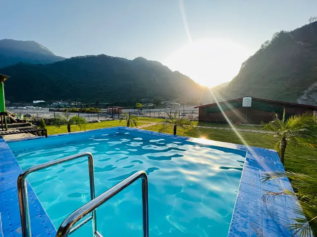 India Holiday Resort