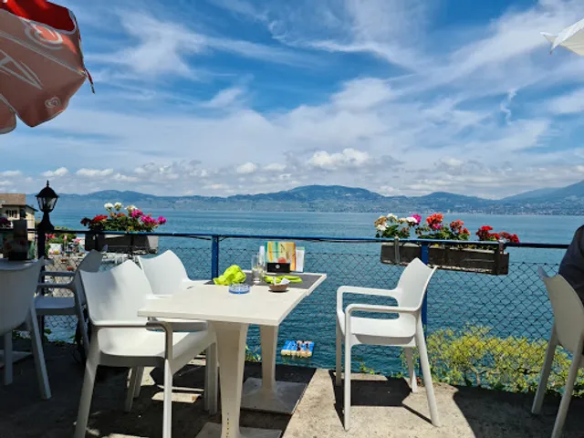 Café Helvétia Au 17-17