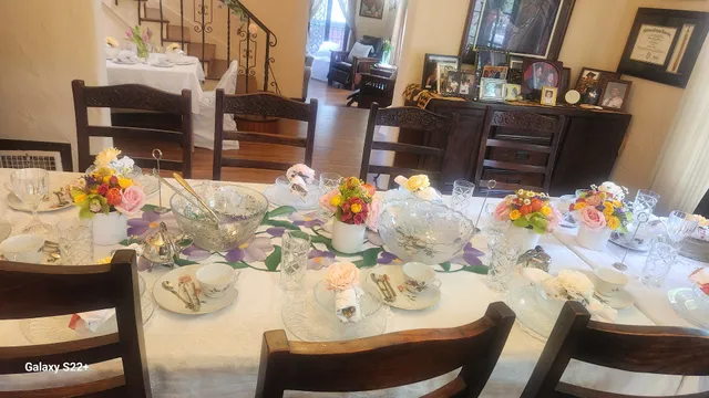 Andre's House of Floral Design