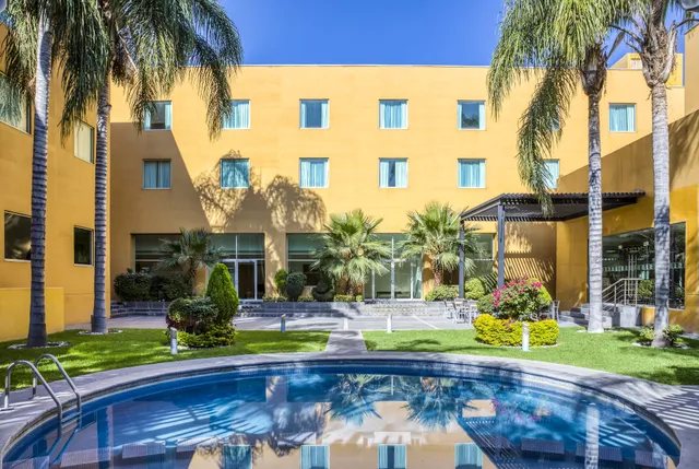 Fiesta Inn Express San Luis Potosí Oriente