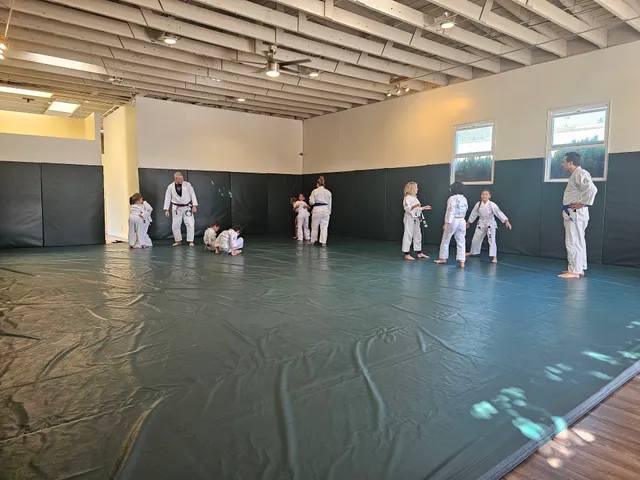 Gracie Jiu Jitsu Monterey