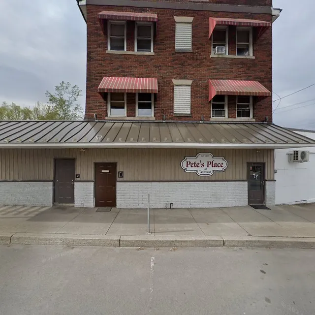 Pete’s Place at The Manor