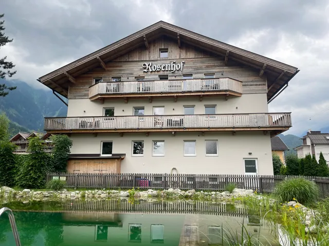 Apartmenthaus-Frühstückspension Mittenfeld