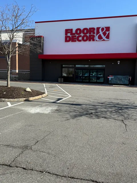 Floor & Decor