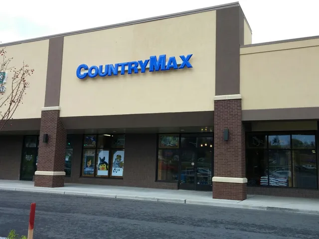 CountryMax - Dewitt