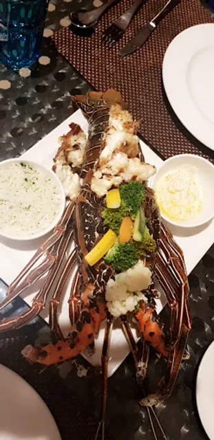 Garam at Raviz kadavu