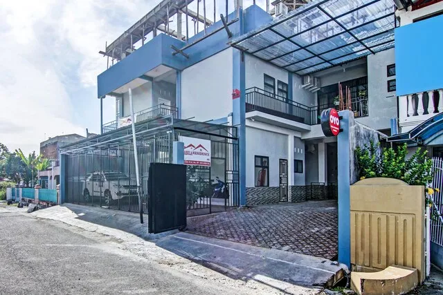 OYO 90704 Nabila Residence Syariah