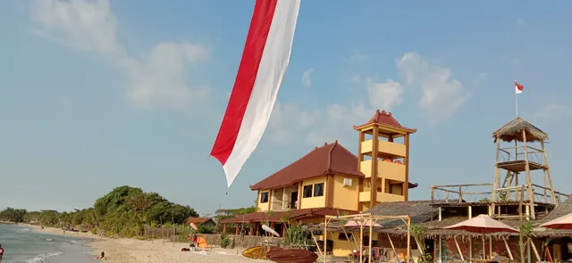 Guesthouse & Kedai Omah Laut