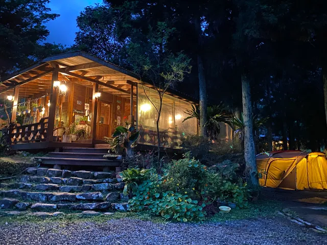 喝納灣人文咖啡露營區