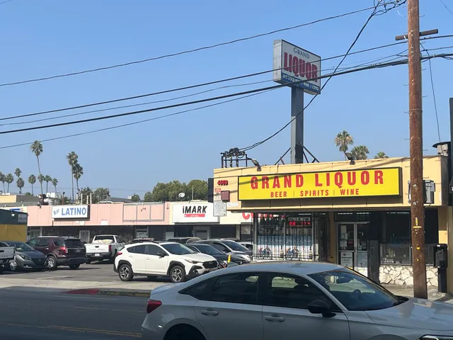 Grand Liquor & Junior Market