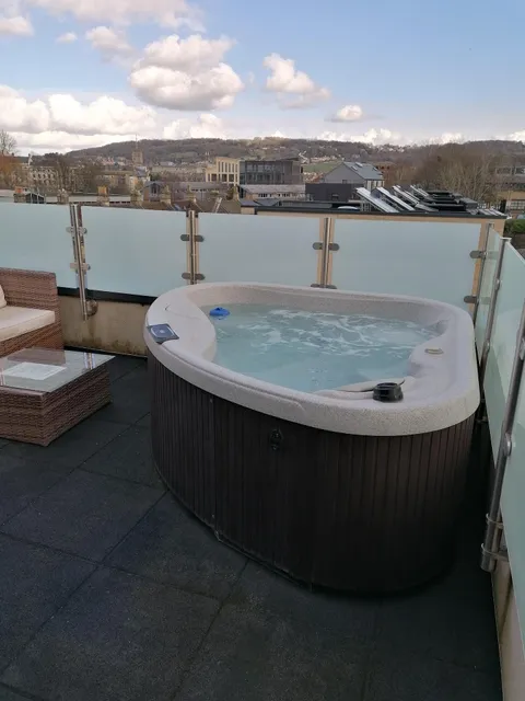 Henge House, Penthouse Apartment