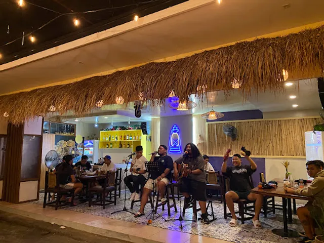 Lampara Kitchen + Bar