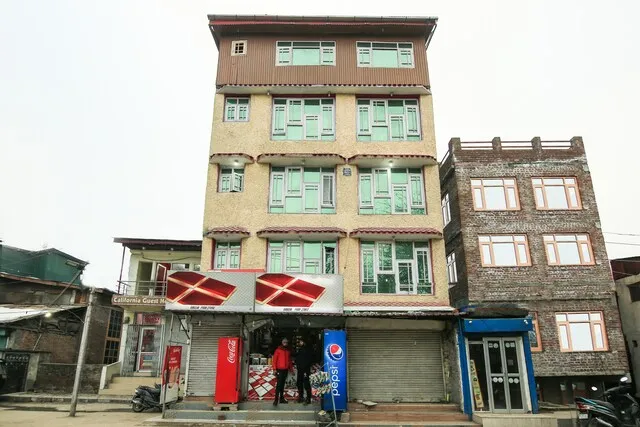 OYO 68359 New Gousia Guest House