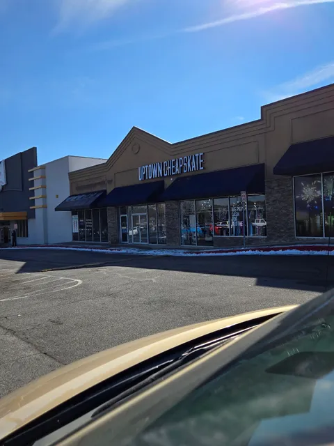 Uptown Cheapskate Hiram