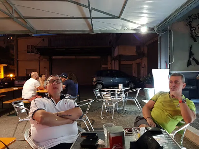 Bar Sandro & Momó Restaurant Pub