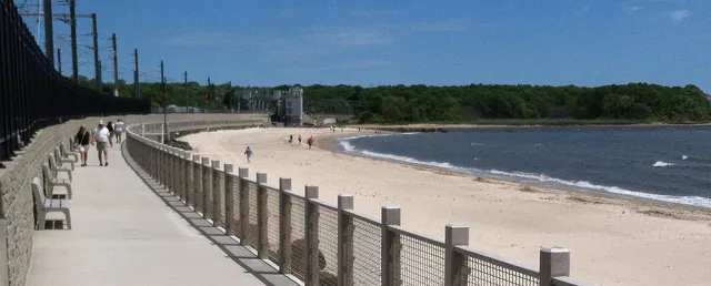 Niantic / I-95 Exit 72 KOA Holiday