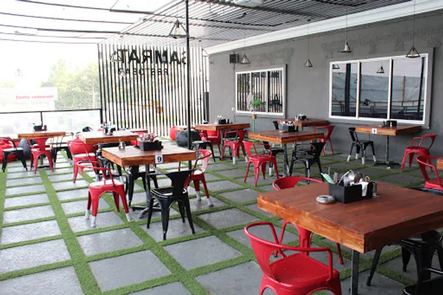 SAMRAT - Restobar Lounge