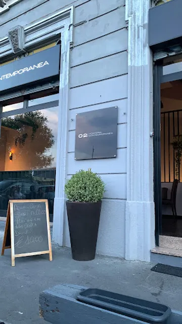 02 Hosteria E Hamburgheria