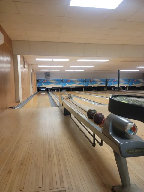 Glassport Lanes