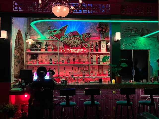 OLD MONEY cafe & cocktails