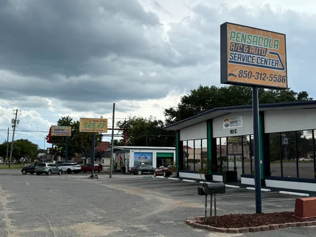 Vintage Sign & Light Emerald Coast